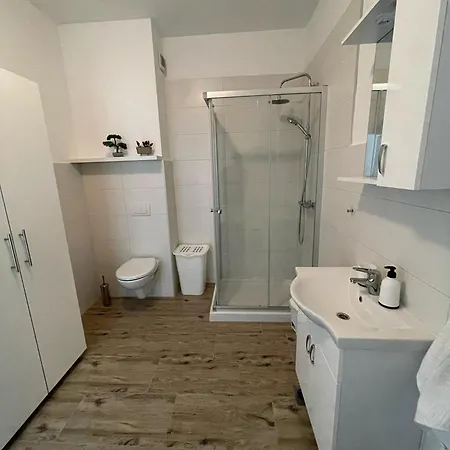 Apartment Seaesta Nika
