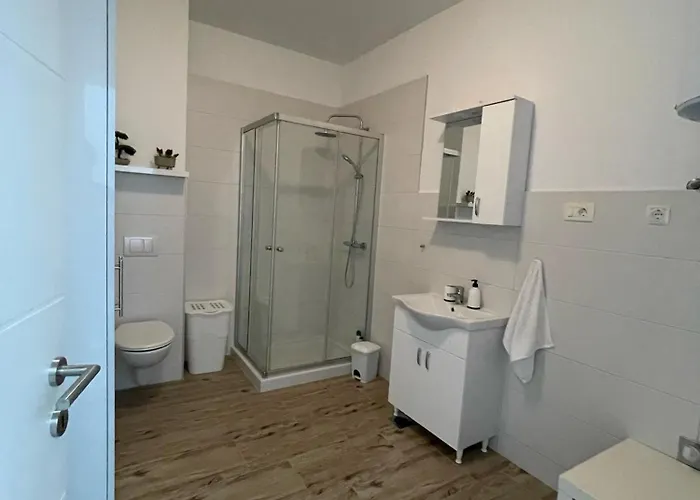 Seaesta Nika Apartman *